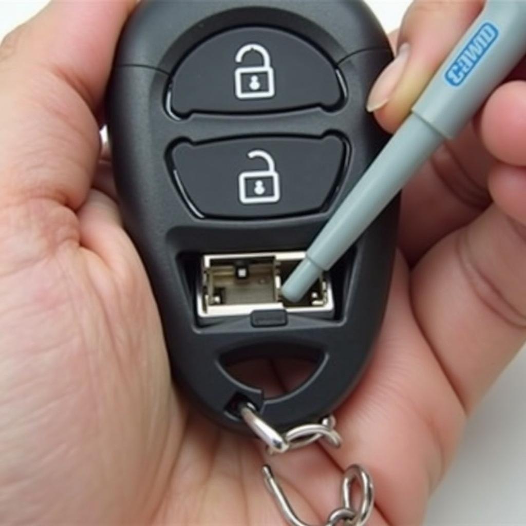 Opening a Nissan Almera Key Fob