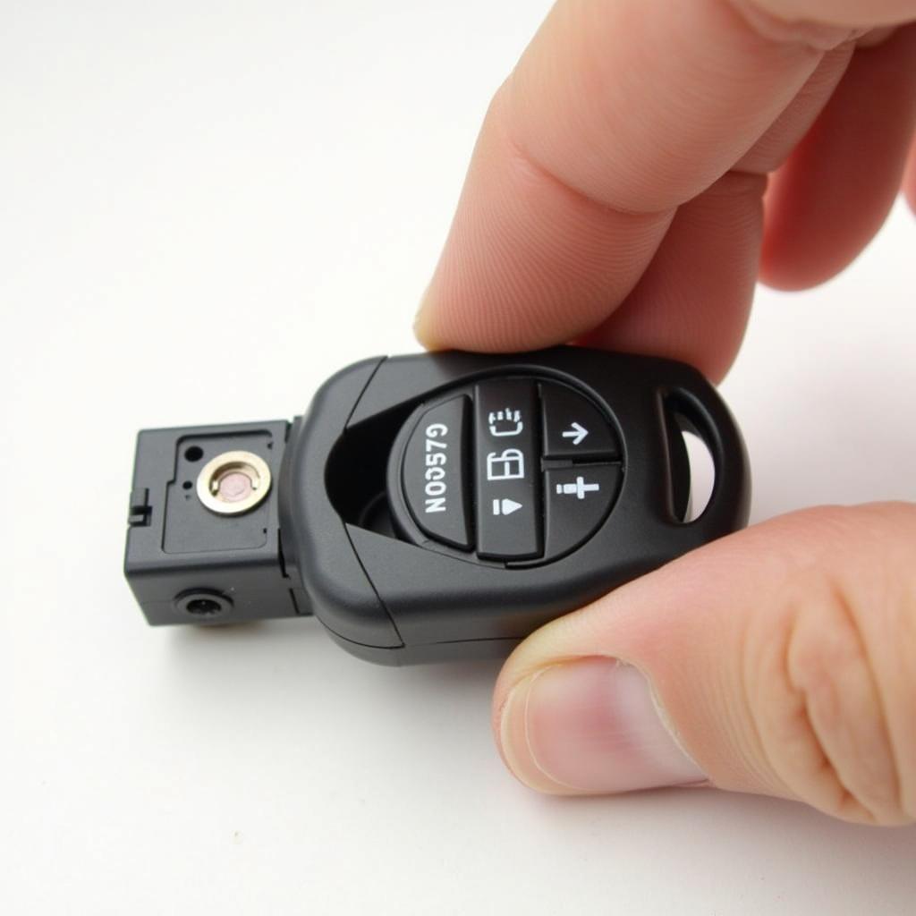 Honda CR-V 2012 Key Fob Battery Replacement