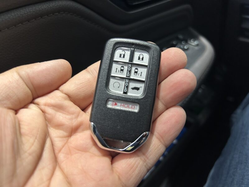 Honda Odyssey key fob components