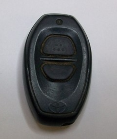 Security indicator light for Toyota RS3000 system